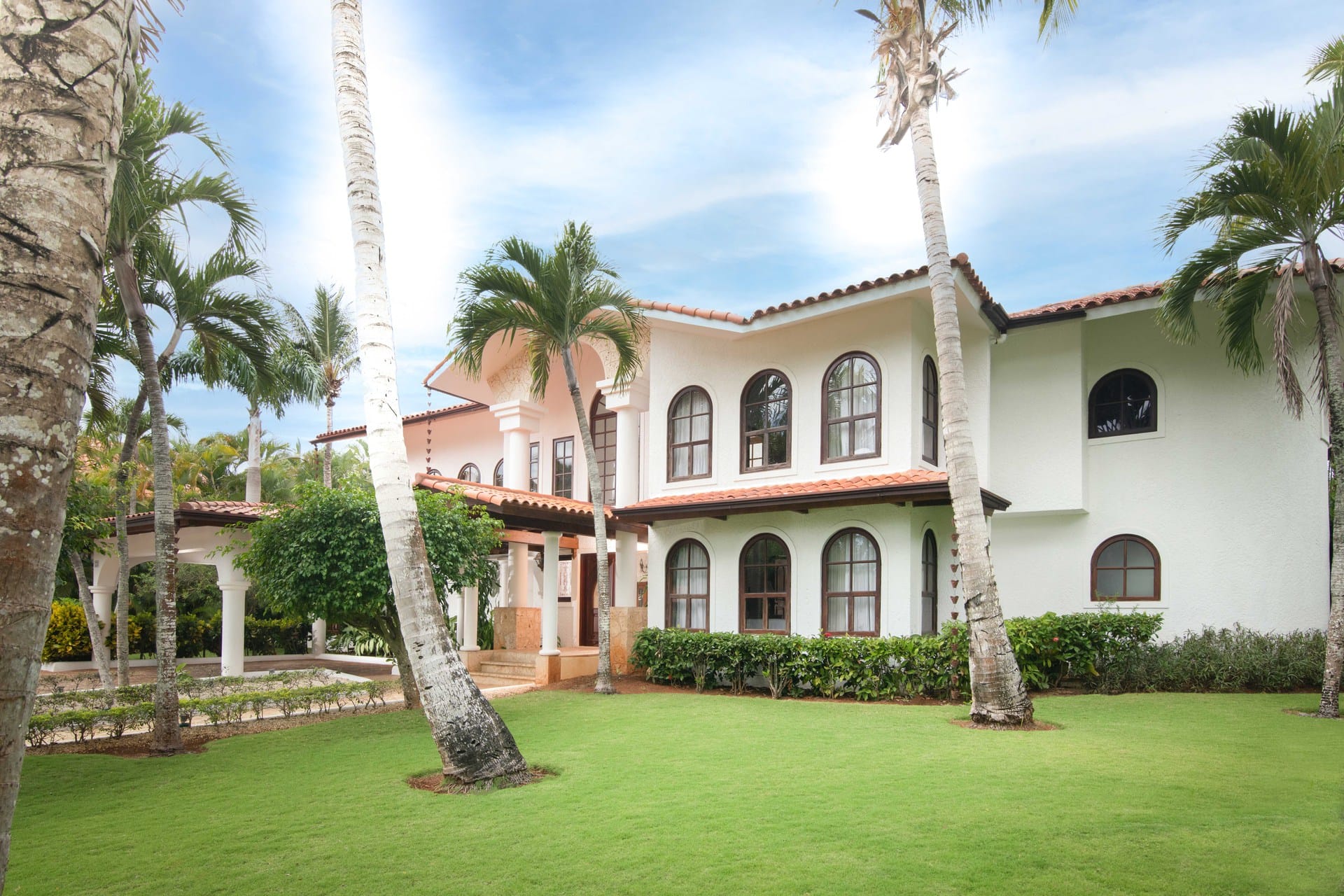 Classic 4 Bedroom Villa Alondra Exterior