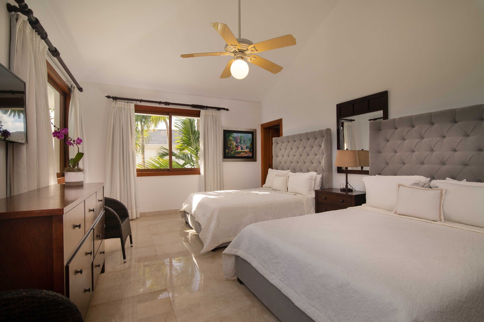 Exclusive 10 Bedroom Villa Colosal Bedroom